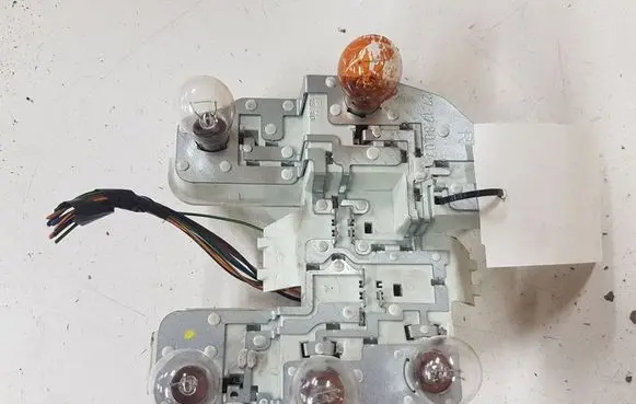 Volvo S40 Tail light part