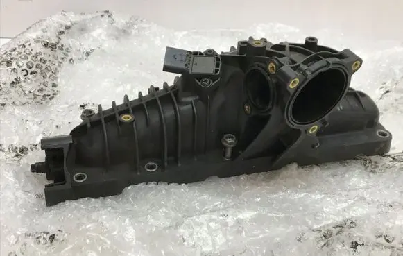 Volkswagen Transporter - Caravelle T5 Intake manifold 04L129709E