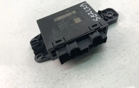 Ford Ecosport Door control unit/module GN1514B533AF