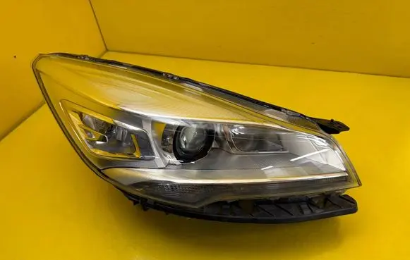 Ford Kuga II Headlight/headlamp CV4413D154AG