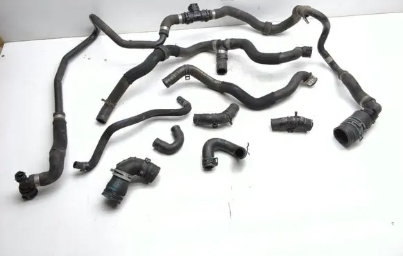 Mercedes-Benz C W204 Engine coolant pipe/hose A2045017182 A6512301482 A6512000882