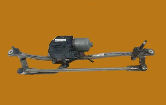 Audi RS7 C7 Front wiper linkage and motor 4G1955119