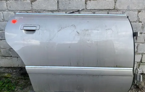 Audi A8 S8 D2 4D Rear door