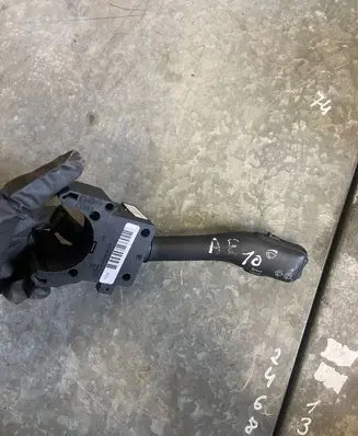 Volkswagen Golf V Indicator stalk 1K0953513G 01103512 10751390230714