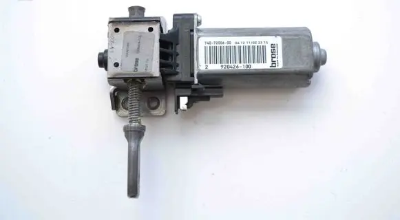 Chrysler Voyager Seat adjustment motor 7407200600 920426100