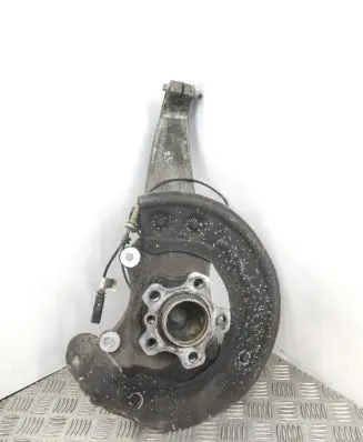 BMW 7 G11 G12 Front wheel hub