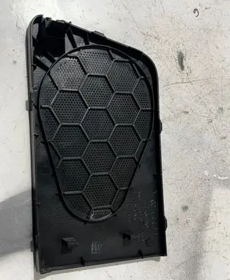 Side speaker trim/cover