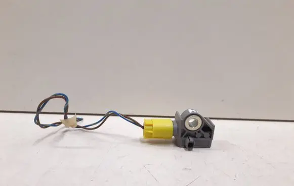 Mercedes-Benz C W204 Airbag deployment crash/impact sensor A2048201985