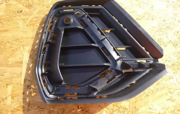 Audi Q3 F3 Front bumper lower grill 83A807682D