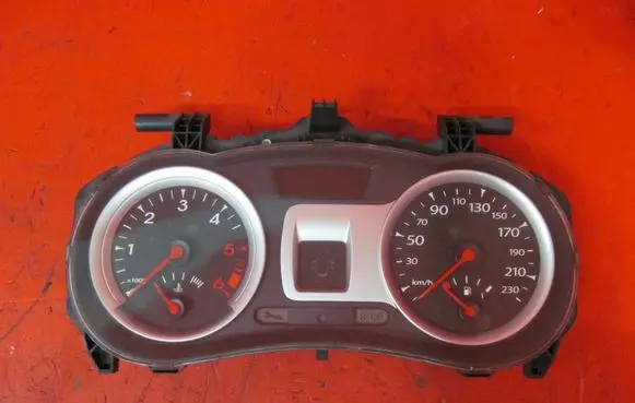 Renault Clio III Speedometer (instrument cluster) 8200821001D 8200821001