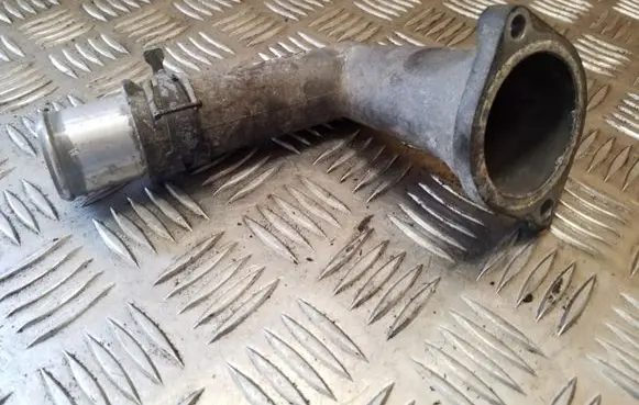 Toyota RAV 4 (XA20) Engine coolant pipe/hose