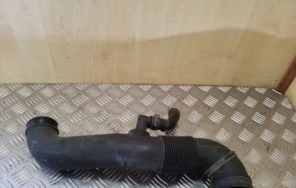 Volkswagen Transporter - Caravelle T5 Intercooler hose/pipe 7H0129615D