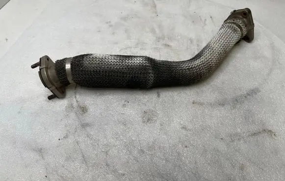 Volkswagen Touareg III EGR valve line/pipe/hose 059131525