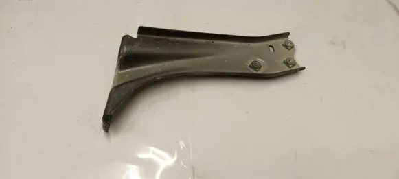 Skoda Octavia Mk3 (5E) Fender mounting bracket 5E0821142A