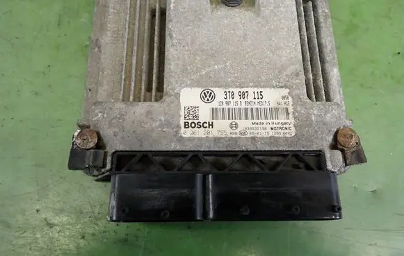 Skoda Superb B6 (3T) Engine control unit/module ECU