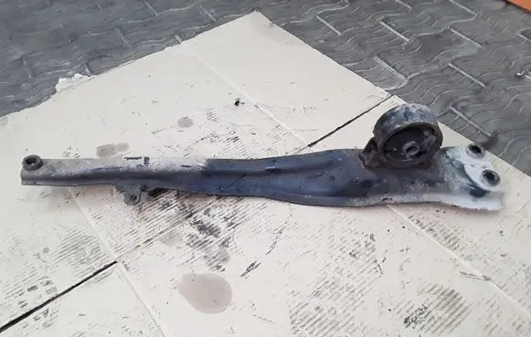 Citroen C-Crosser Gearbox mount NOCODE