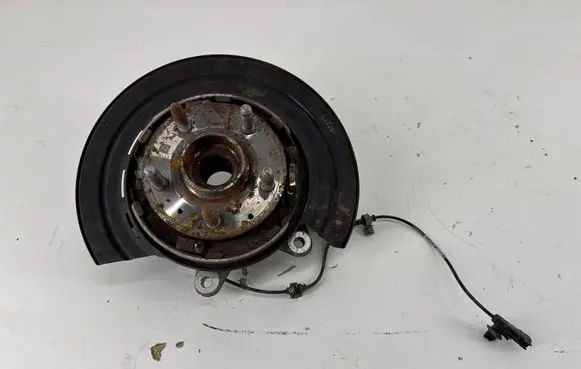 Chevrolet Camaro Rear wheel hub 84089877 13512894 23408831