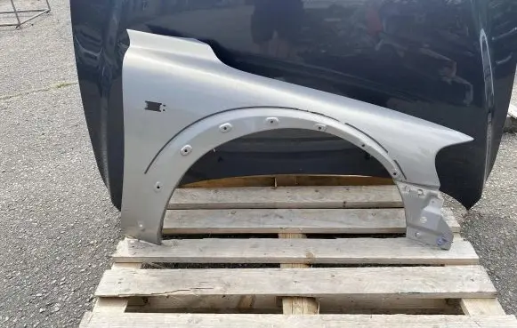 Volvo XC70 Fender