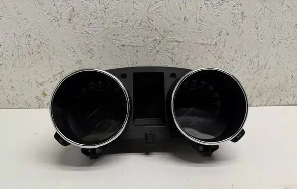 Skoda Yeti (5L) Speedometer (instrument cluster) 5L0920840H