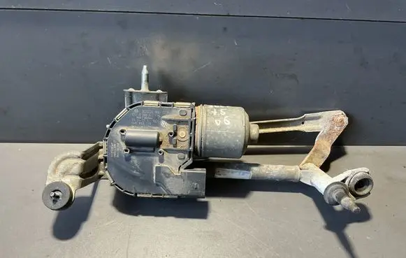 Volkswagen Golf Plus Front wiper linkage and motor 5M0955119