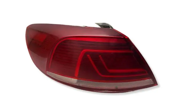 Volkswagen PASSAT CC Rear/tail lights 81170101