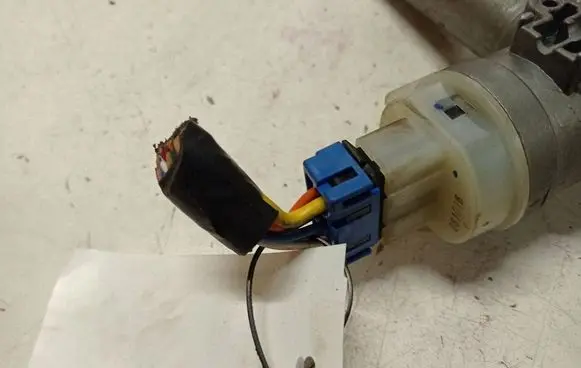 KIA Sorento Ignition lock