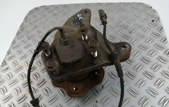 Nissan Qashqai Rear wheel hub