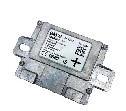 BMW 5 G30 G31 G38 Aerial antenna amplifier 84109358302 9358302 84108735007