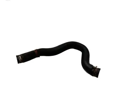 Coolant pipe/hose