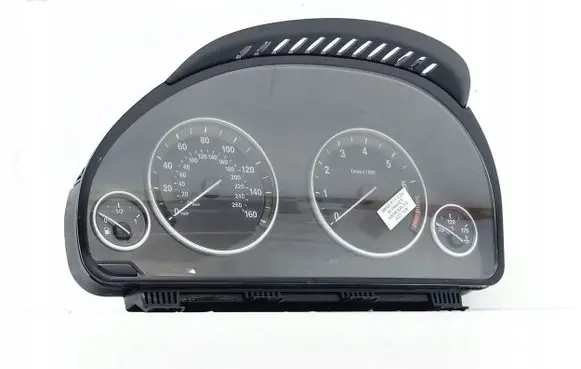 BMW 5 F10 F11 Speedometer (instrument cluster) 9255585