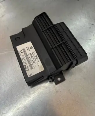 Audi A6 S6 C6 4F Other control units/modules 4F0907280C F005S00288 4F0910280