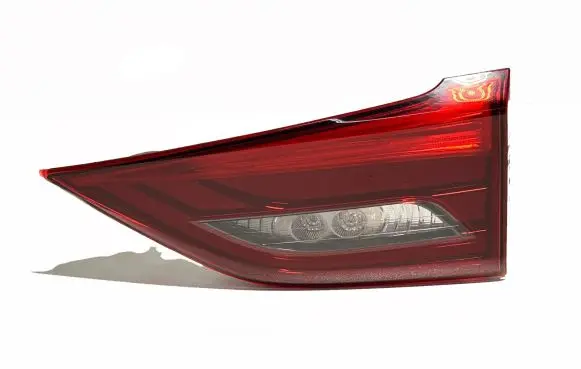 Toyota Avensis T270 Tailgate rear/tail lights 8158005170 16212