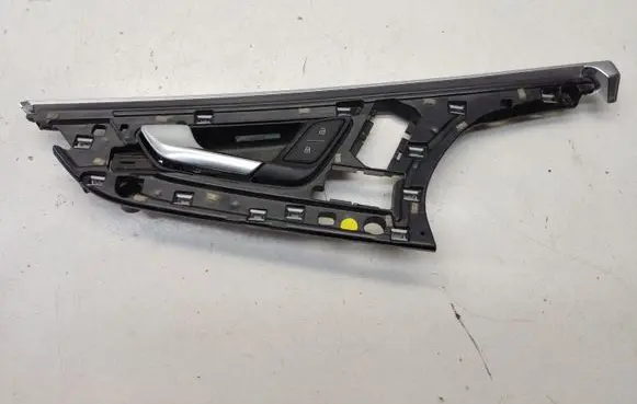 Audi Q7 4M Front door interior handle 4M0837019A 4M0837019 12722500