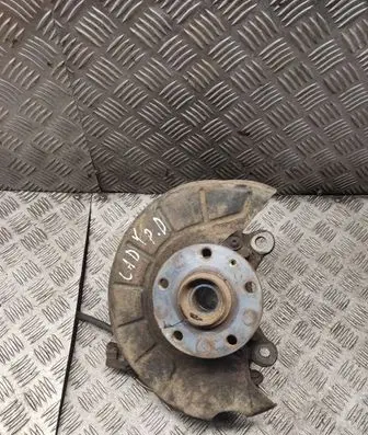 Volkswagen Caddy Front wheel hub