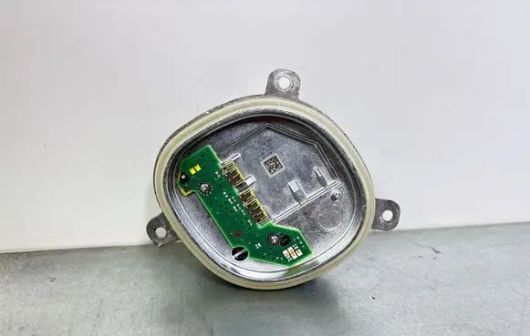 BMW 3 G20 G21 LED ballast control module 46400