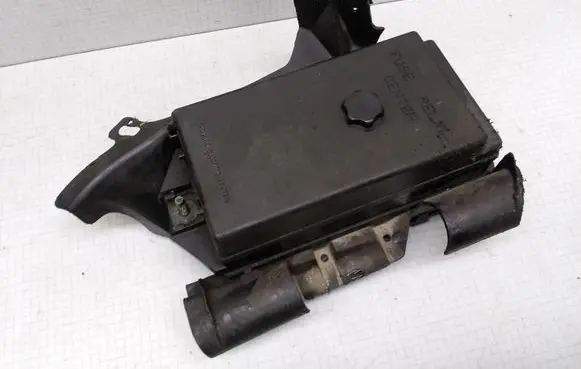 Opel Sintra Fuse module 12194077