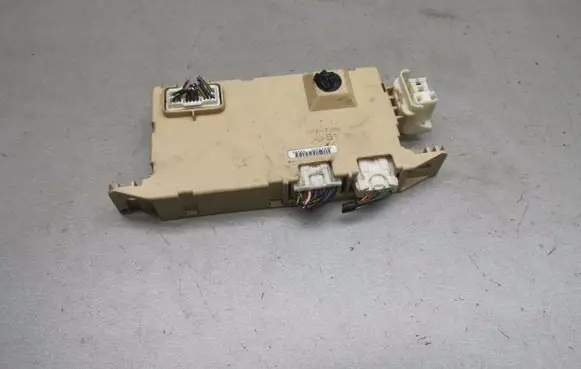 Mazda 2 Comfort/convenience module FA404 GY0015GP