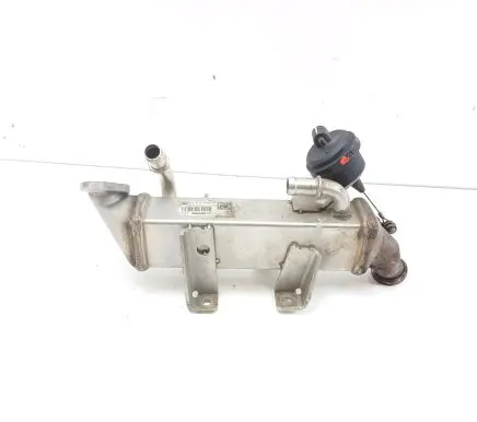 Nissan NV400 EGR valve cooler 8200910446C