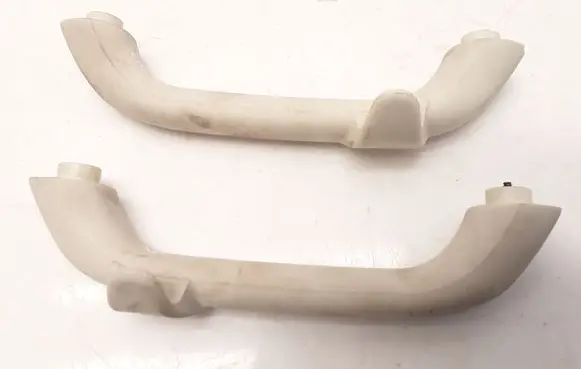 Rear interior roof grab handle