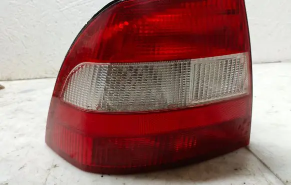 Opel Vectra B Rear/tail lights 90568047 37375383