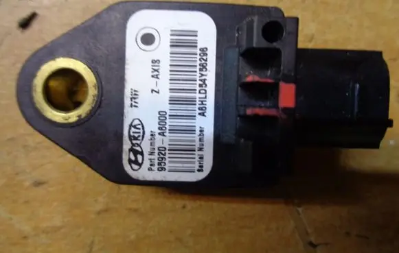 KIA Ceed Airbag deployment crash/impact sensor 95920A6000