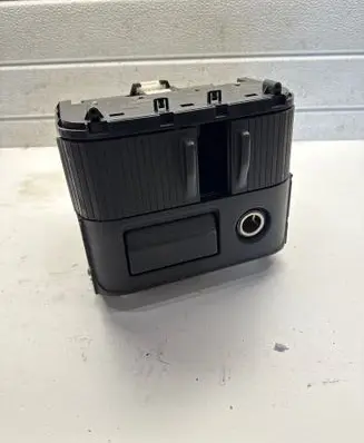 Nissan X-Trail T30 Glove box 68108EQ400