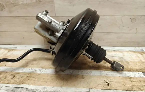 Mercedes-Benz B W245 Brake booster A1694300230