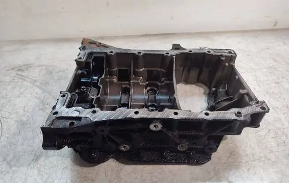 Opel Movano B Oil sump 110172951R