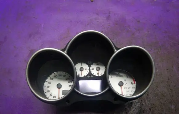 Alfa Romeo 147 Speedometer (instrument cluster) 735290191