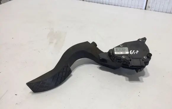 Audi A4 S4 B6 8E 8H Accelerator throttle pedal 8E1721523B