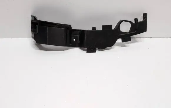 Rear bumper mounting bracket