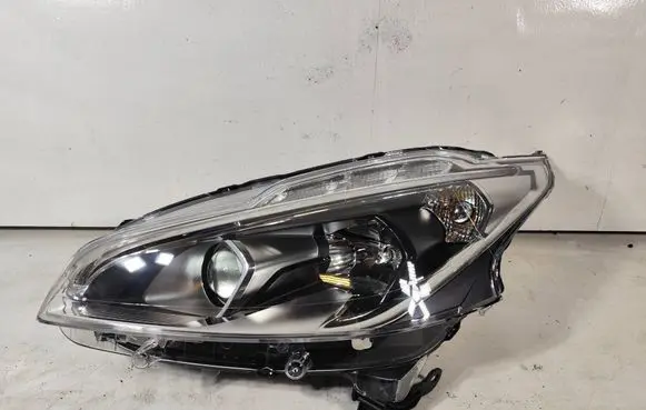 Peugeot 208 I Headlight/headlamp 9810805780 90068512