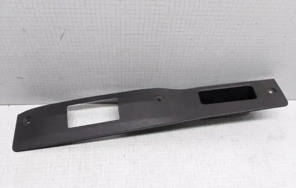 Opel Zafira B Other sill/pillar trim element 322225228 13164649