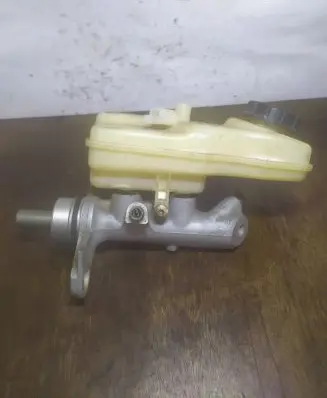 Renault Scenic II - Grand scenic II Master brake cylinder 32879